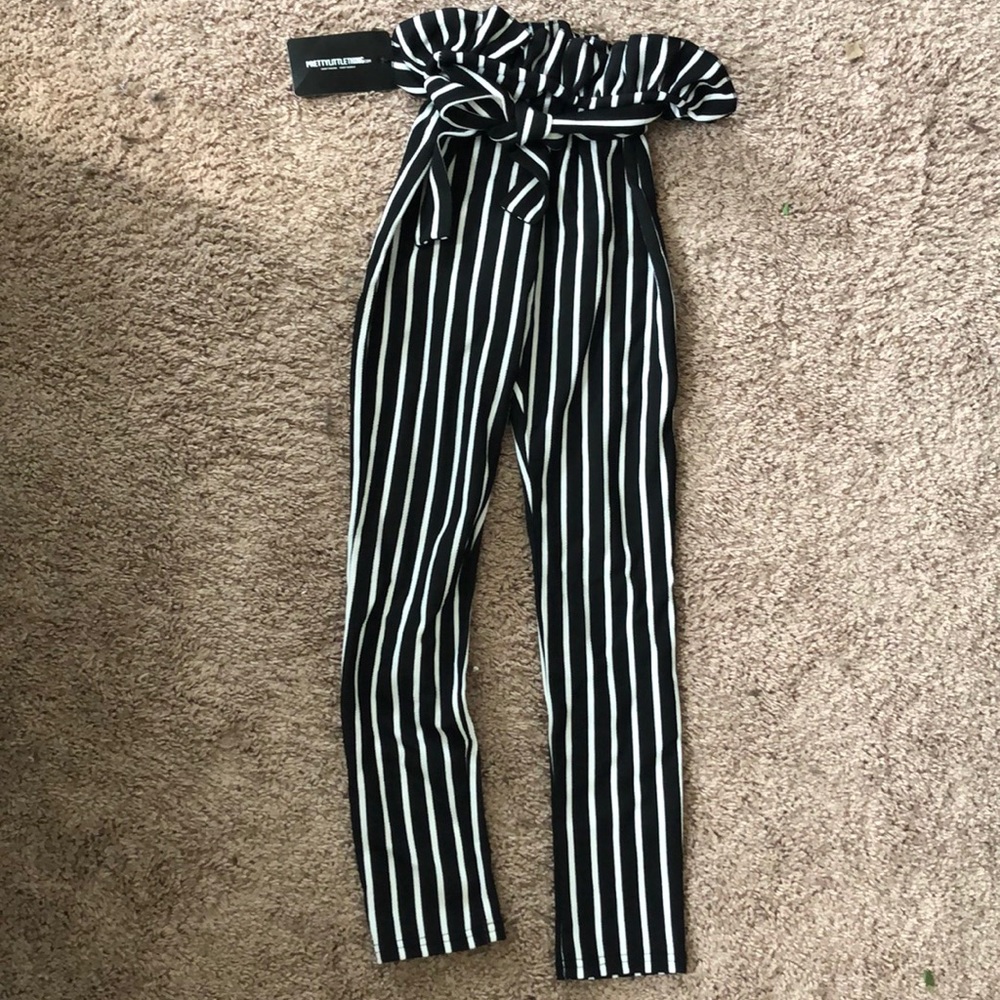 Cute striped top flare- form fitting pants